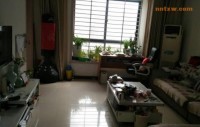 莱茵湖小区环境优美，精装修，带家具家电齐全，楼层佳，可按揭